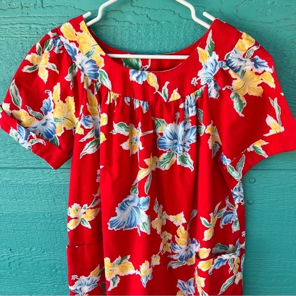 TRADITIONAL HAWAIIAN MUU-MUU FLORAL PRINT DRESS WITH POCKETS SIZE LARGE - Picture 3 of 7